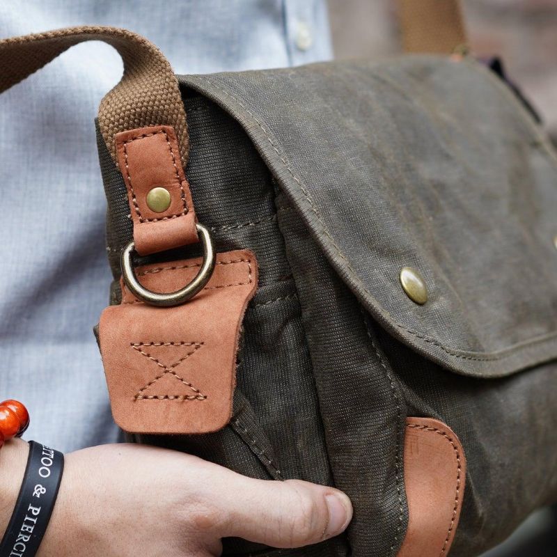 Petit Sac Messager Toile Cirée Pour Homme